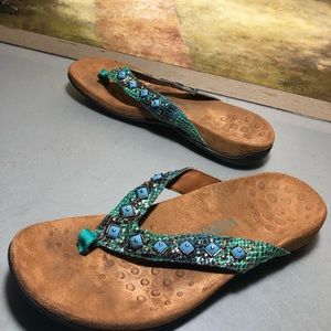 Vionic women’s sandals sz 9